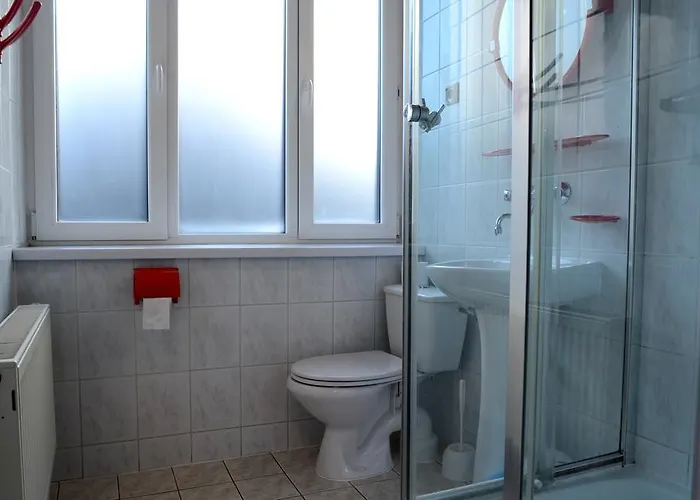 Dw Sloneczna זקופאנה