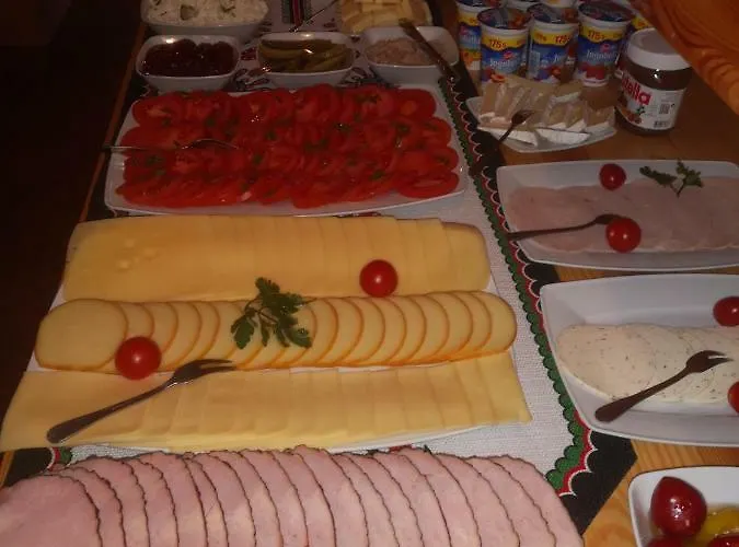 לינה וארוחת בוקר Dw Sloneczna 2*